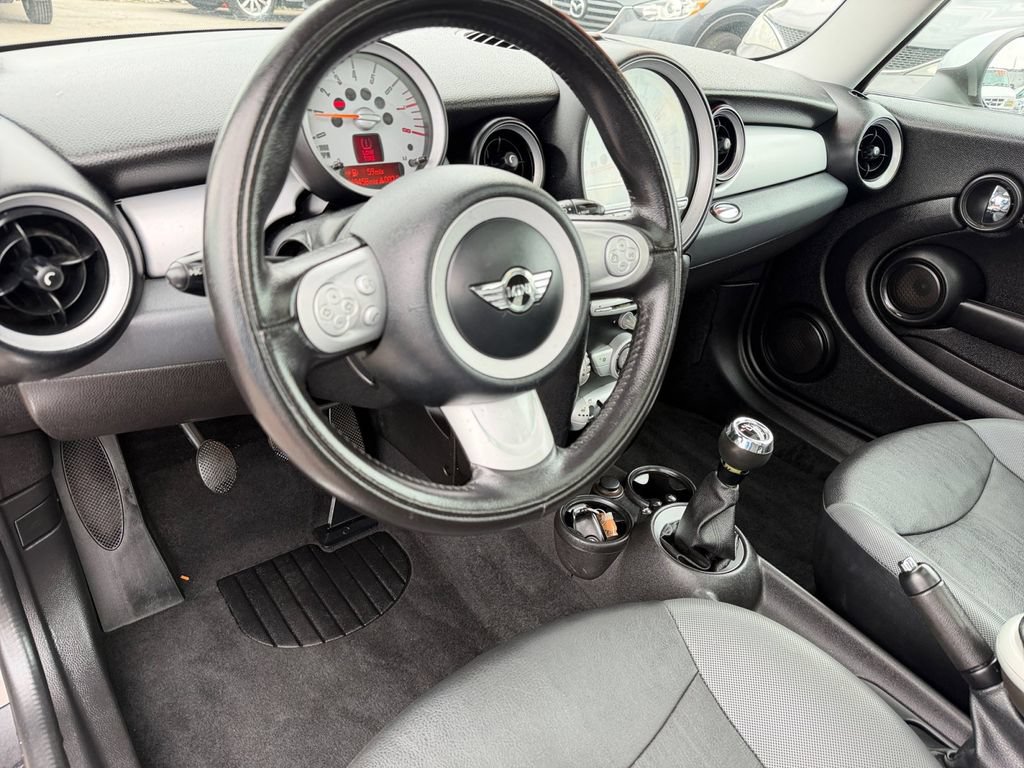 Used 2010 MINI Cooper Clubman Hardtop FWD image 19