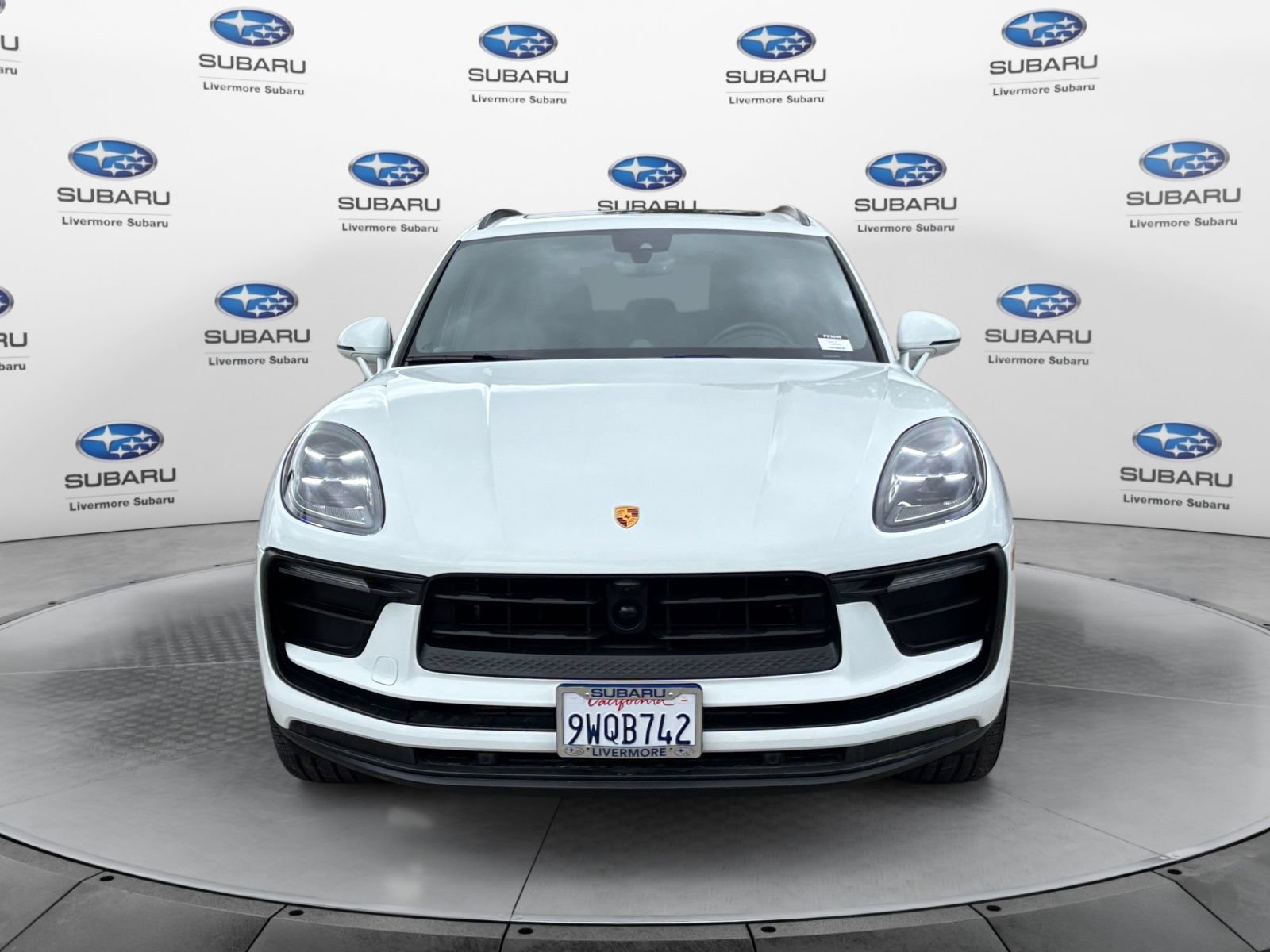 Used 2026 Porsche Macan AWD/4WD image 8