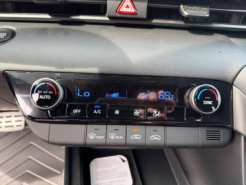 New 2026 Hyundai Elantra Sport FWD image 15