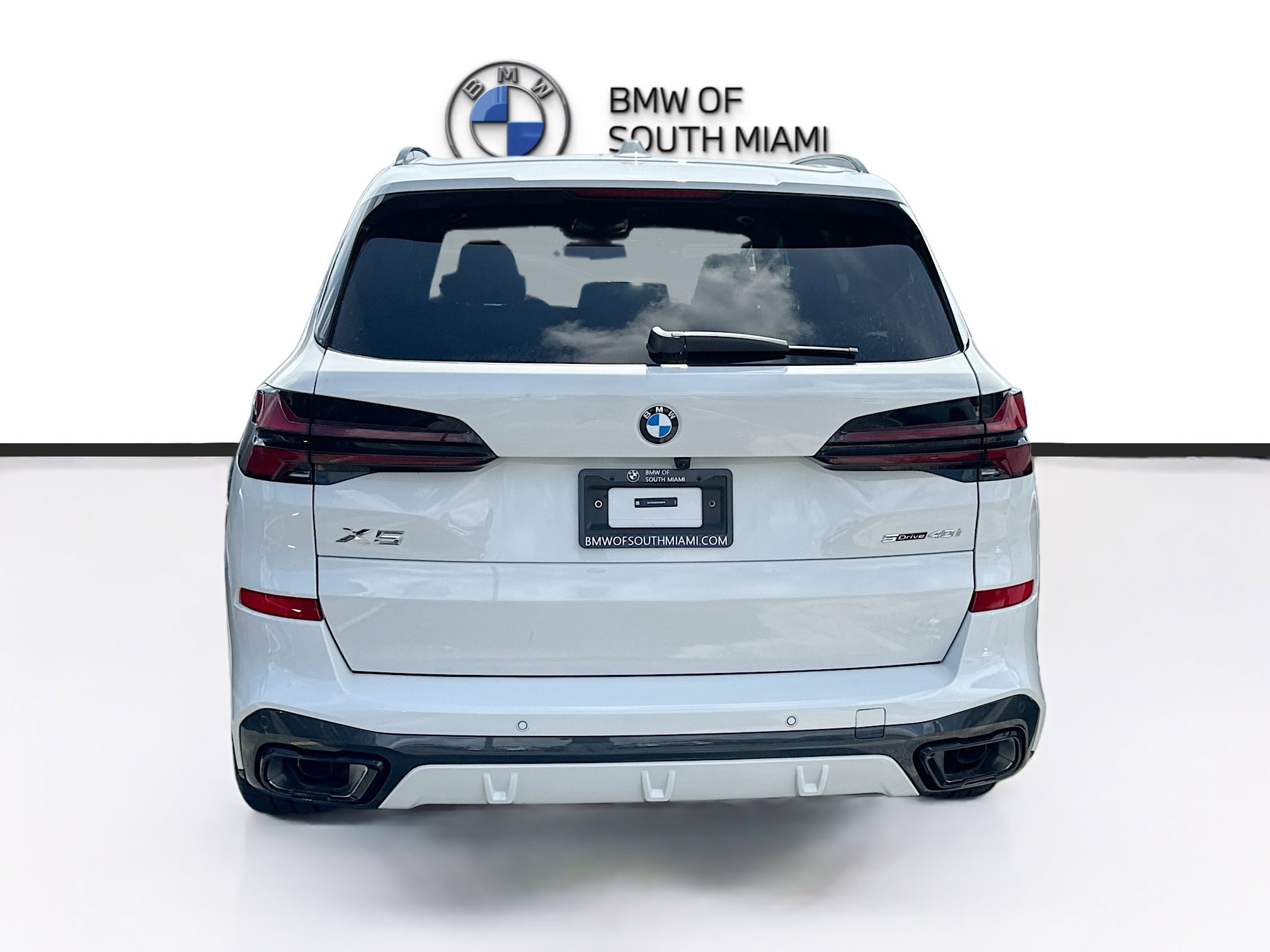 New 2026 BMW X5 xDrive50e w/ M Sport Package AWD/4WD image 5