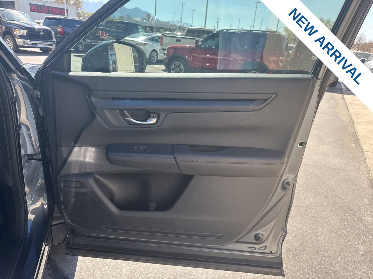 Used 2025 Honda CR-V Sport-L image 10