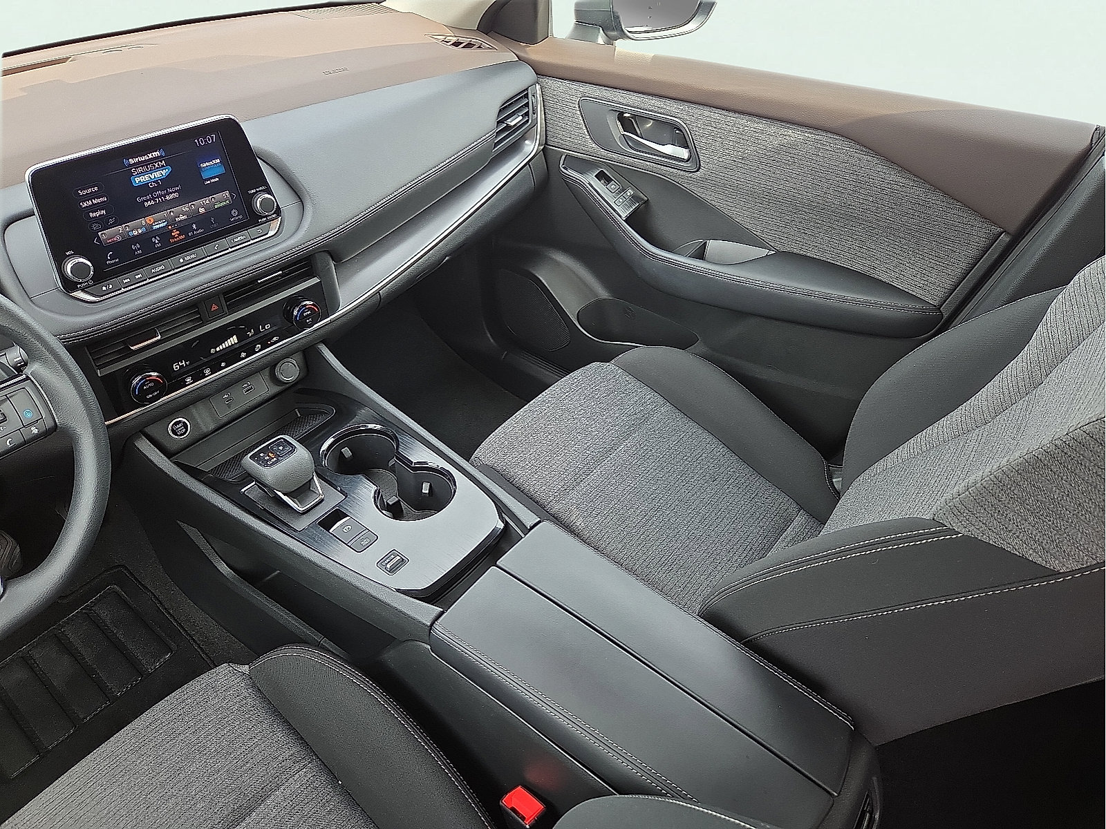 Used 2023 Nissan Rogue SV FWD image 12