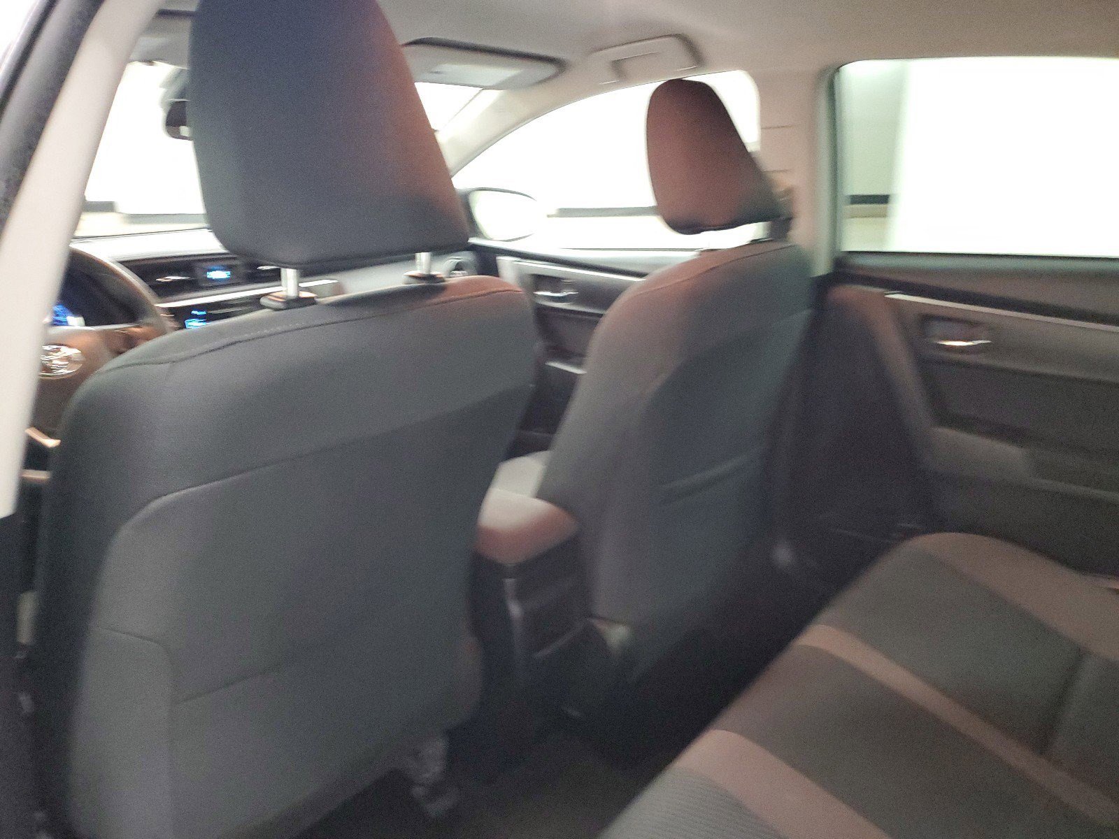 Used 2019 Toyota Corolla LE image 16