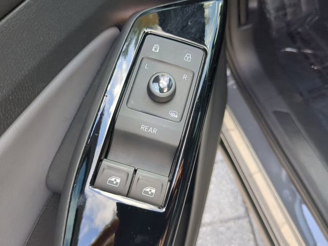 Certified 2023 Volkswagen ID.4 Pro S RWD image 18