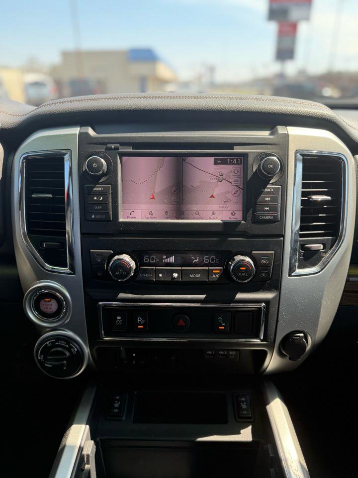 Used 2019 Nissan Titan SL w/ Chrome Package image 18