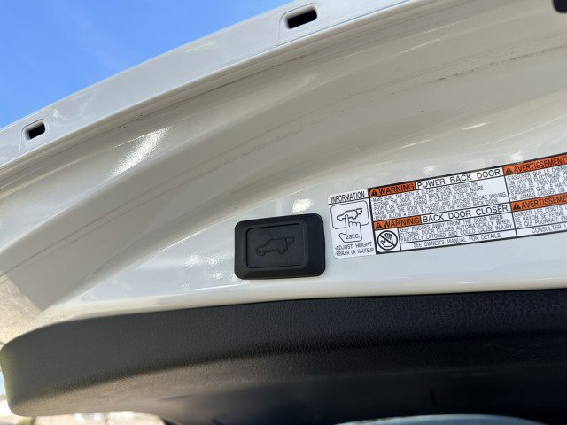 Used 2016 Toyota RAV4 SE w/ Advanced Technology Package image 14