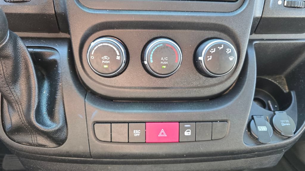 Used 2014 RAM ProMaster 1500 FWD image 25