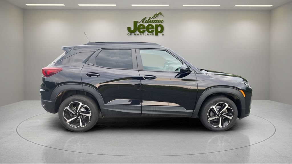Used 2023 Chevrolet TrailBlazer RS w/ Convenience Package AWD/4WD image 9