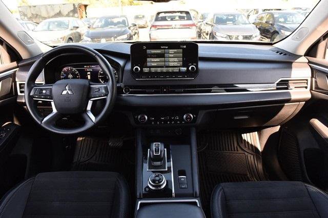 Used 2024 Mitsubishi Outlander Ralliart image 8