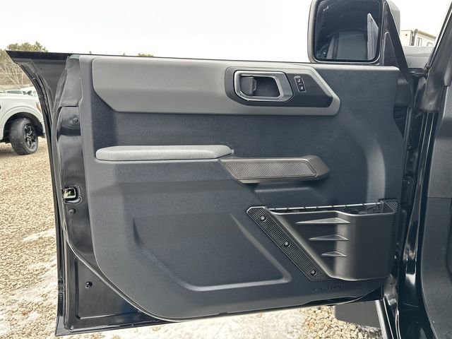 Used 2023 Ford Bronco Everglades image 22