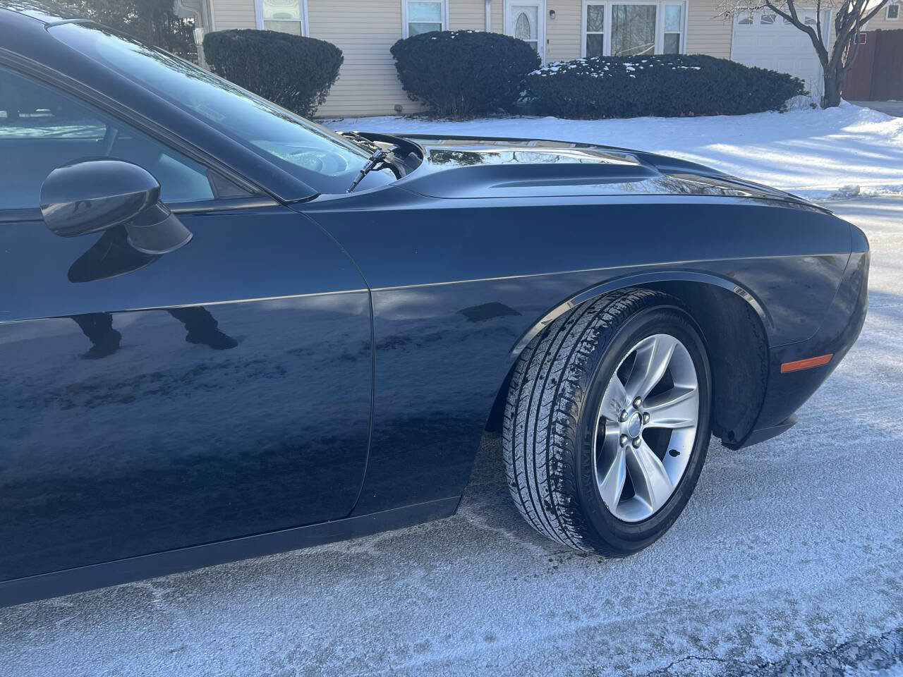 Used 2018 Dodge Challenger SXT image 19