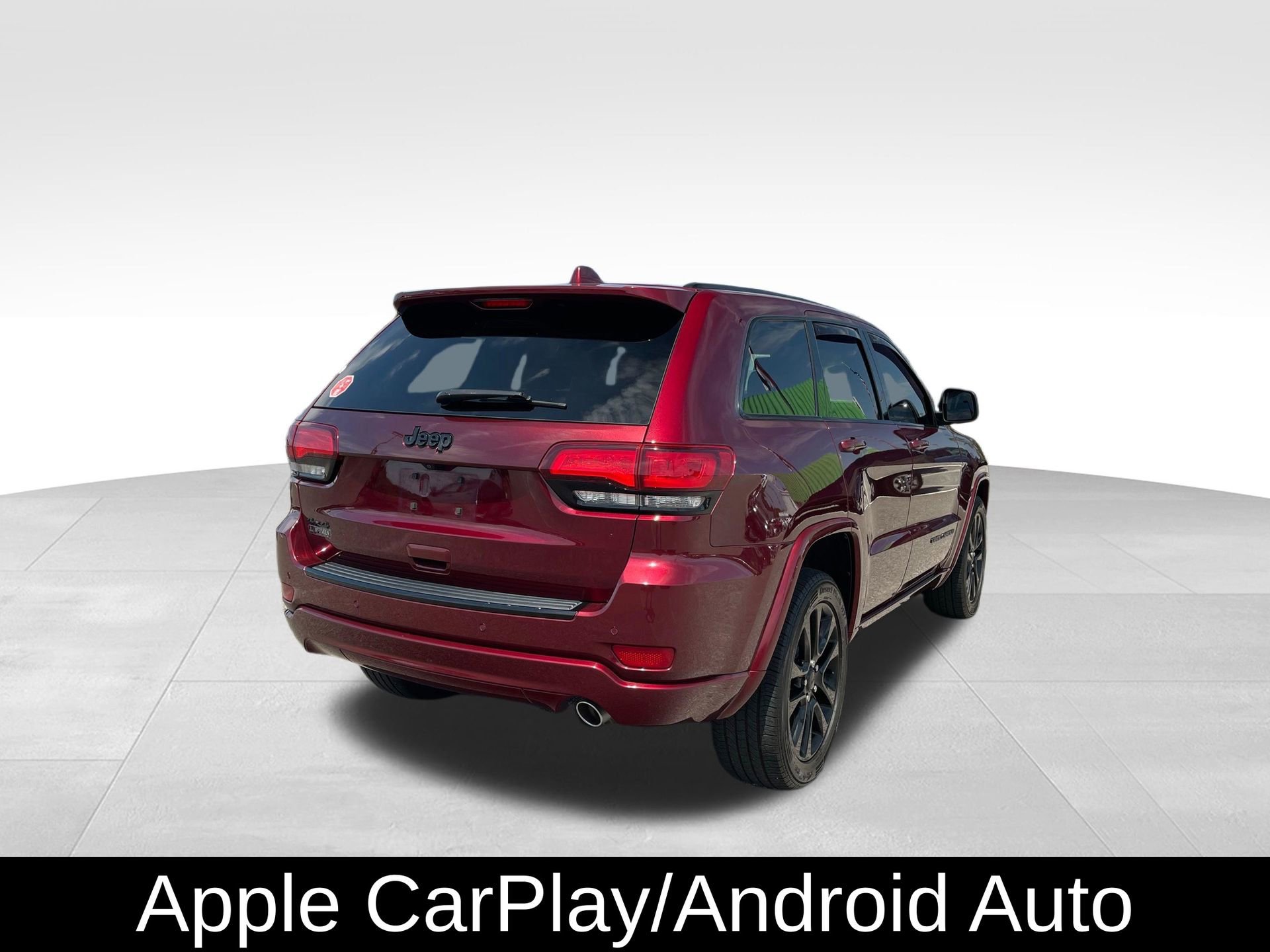 Used 2018 Jeep Grand Cherokee Altitude image 5