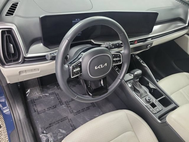 Used 2024 Kia Sorento S w/ Panoramic Sunroof Package FWD image 16