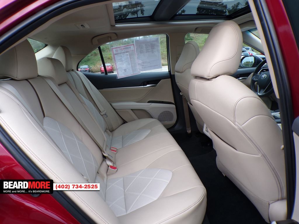 Used 2018 Toyota Camry XSE image 31