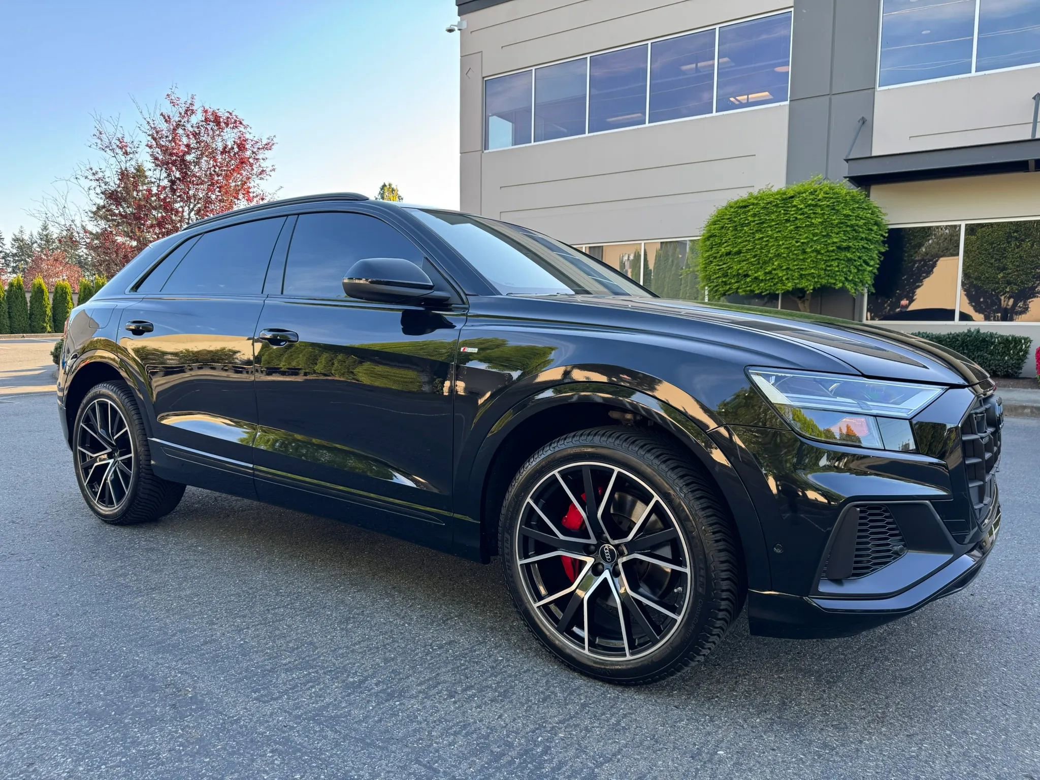 Used 2022 Audi Q8 Premium Plus AWD/4WD image 1