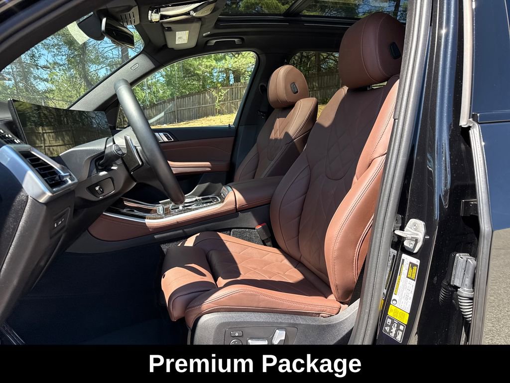 Used 2024 BMW X5 xDrive40i w/ M Sport Package image 12