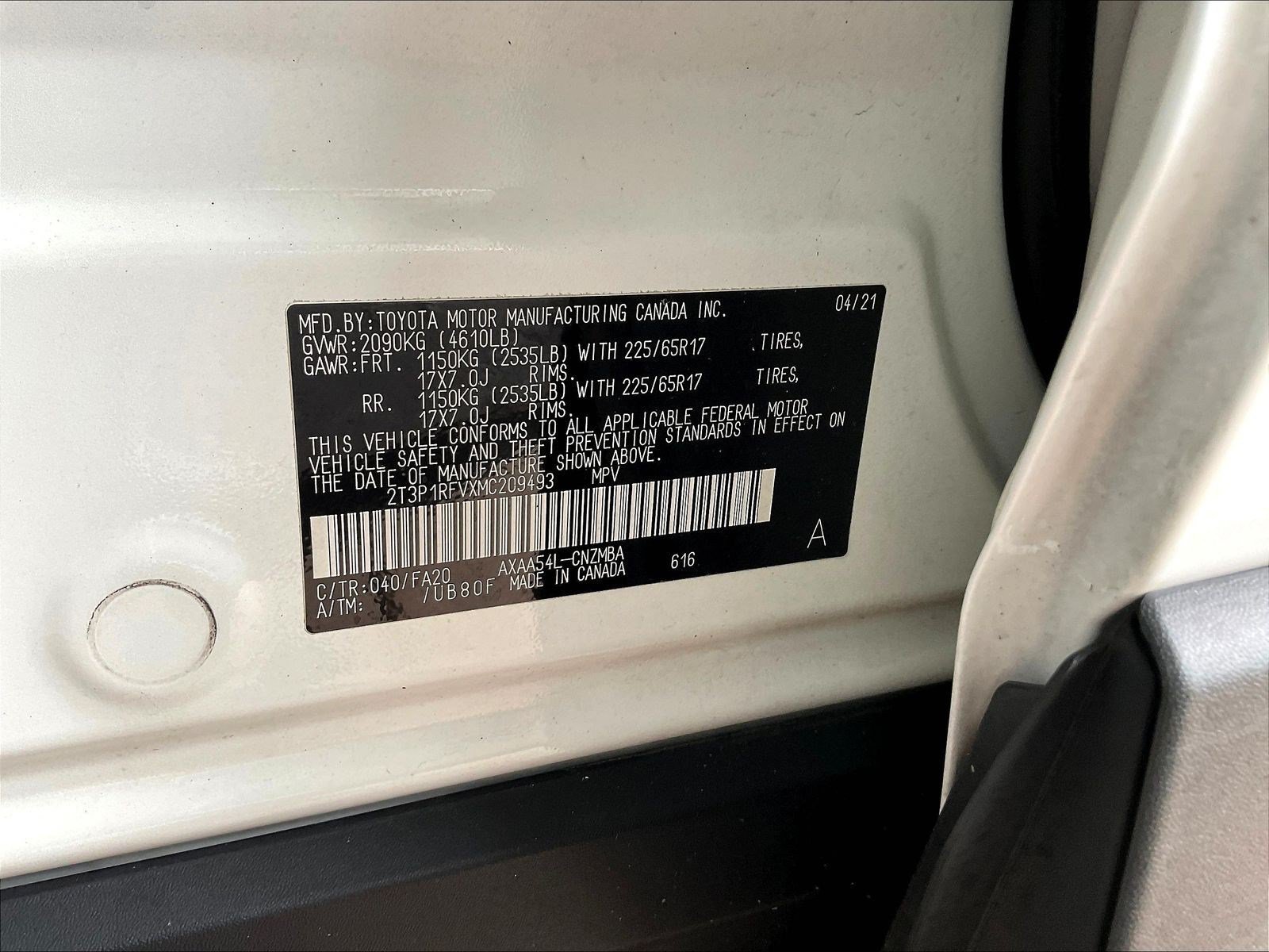 Used 2021 Toyota RAV4 XLE w/ Convenience Package AWD/4WD image 19