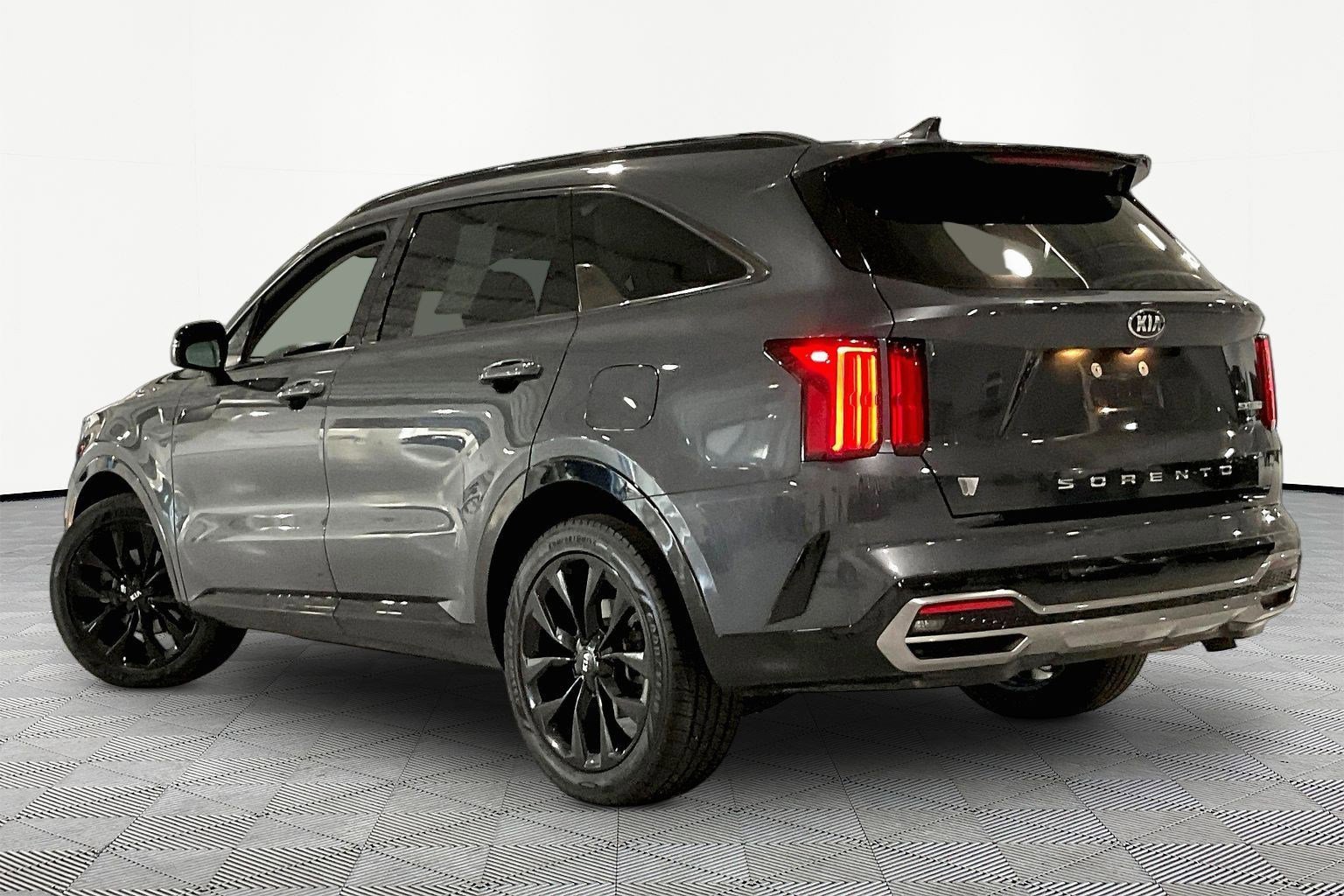 Used 2021 Kia Sorento SX FWD image 4