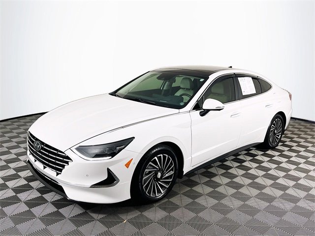 Used 2023 Hyundai Sonata Limited w/ Cargo Package image 4