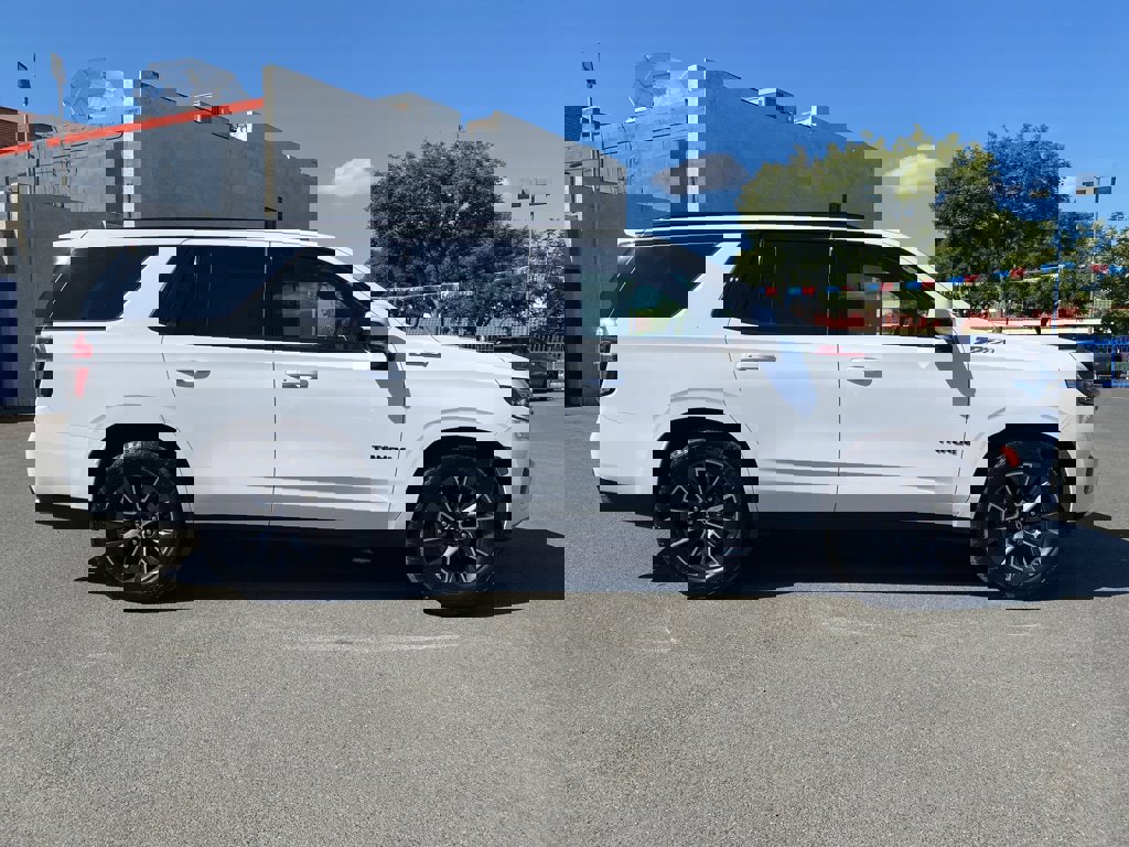 Used 2022 Chevrolet Tahoe Z71 w/ Z71 Off-Road Package image 5