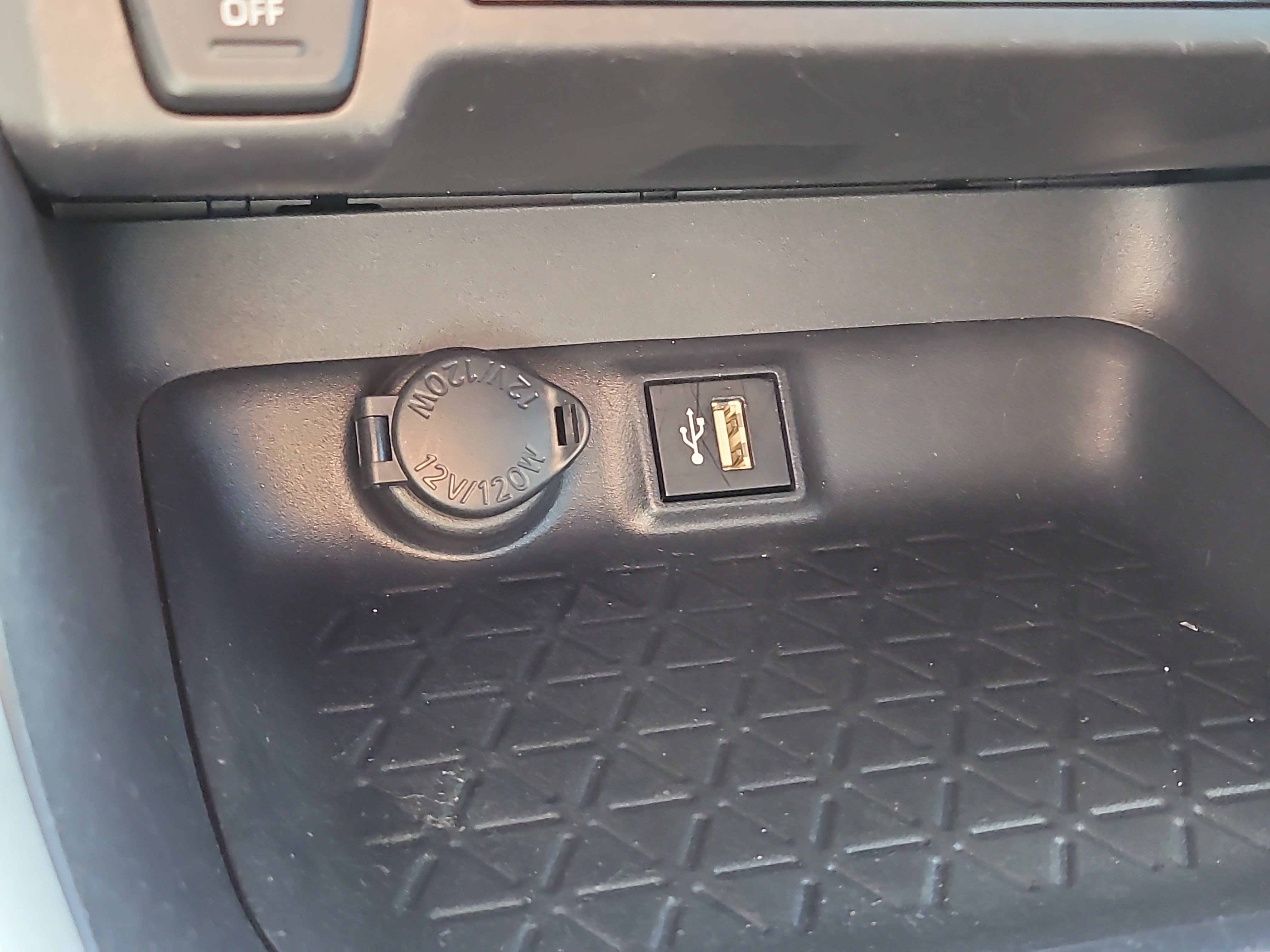 Certified 2025 Toyota RAV4 XLE AWD/4WD image 26