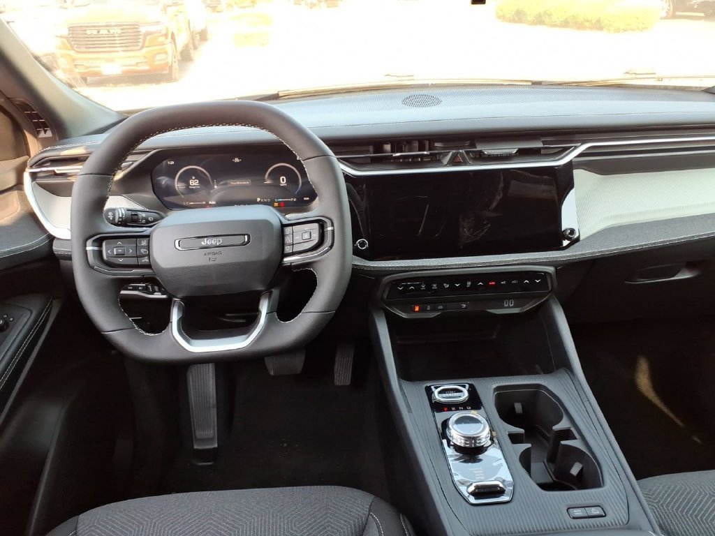 New 2026 Jeep Cherokee Laredo AWD/4WD image 6