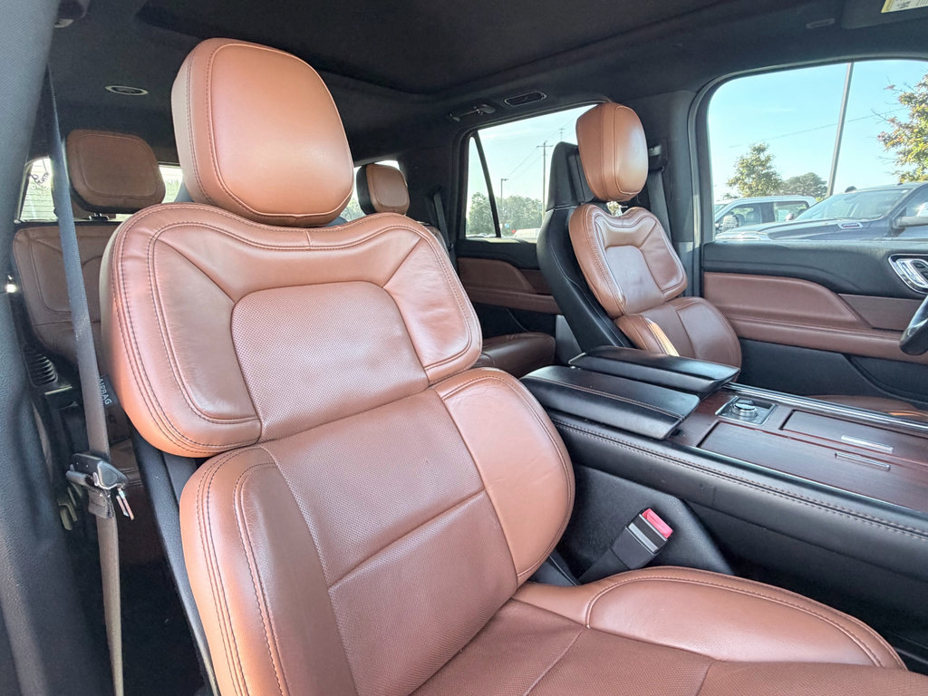 Used 2021 Lincoln Navigator Reserve RWD image 25