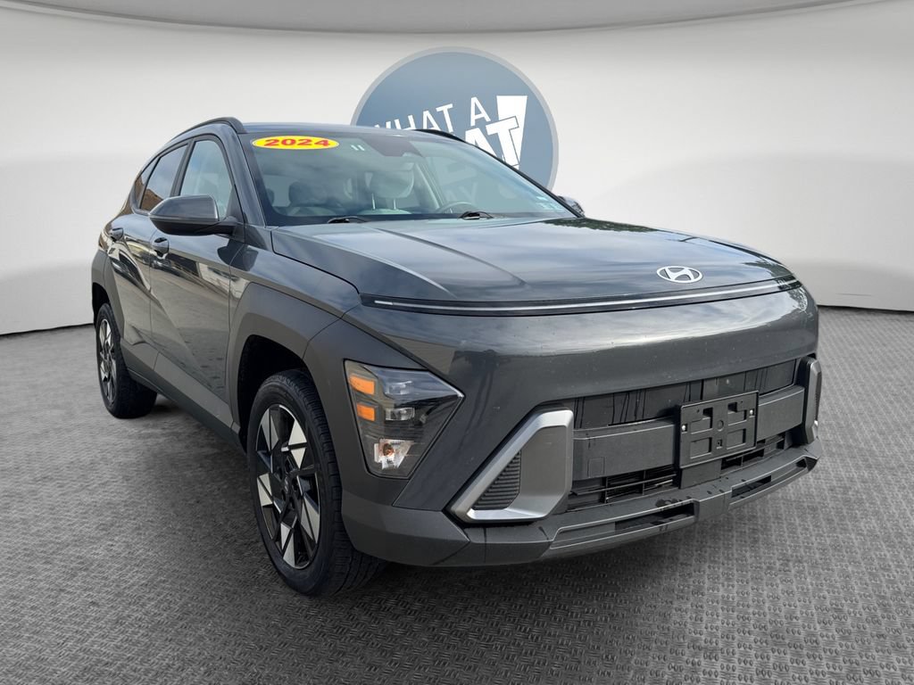 Used 2024 Hyundai Kona SEL AWD/4WD image 1
