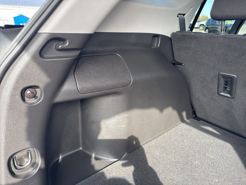 Used 2022 GMC Terrain SLE w/ Driver Convenience Package FWD image 41