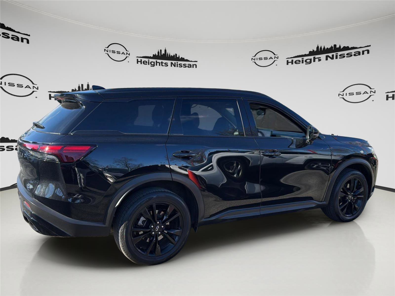 Used 2023 INFINITI QX60 Luxe image 6