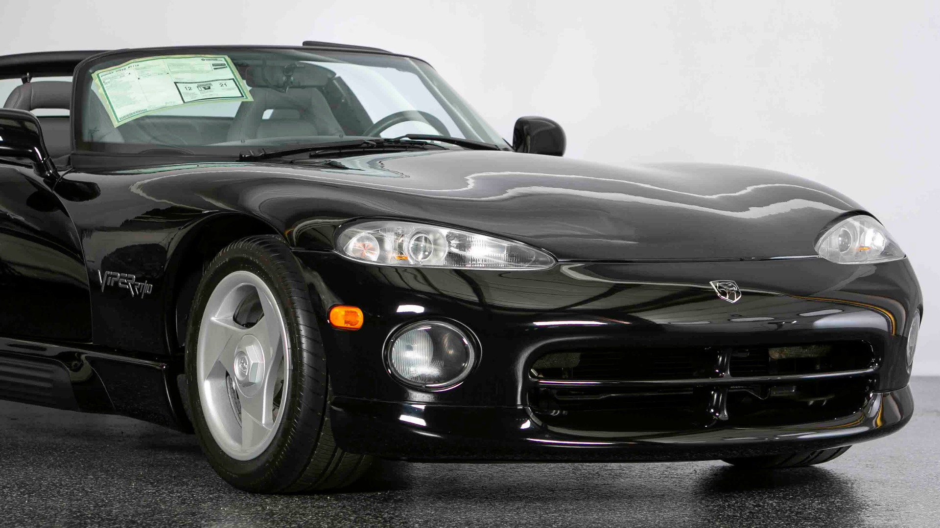 Used 1995 Dodge Viper RT/10 RWD image 4