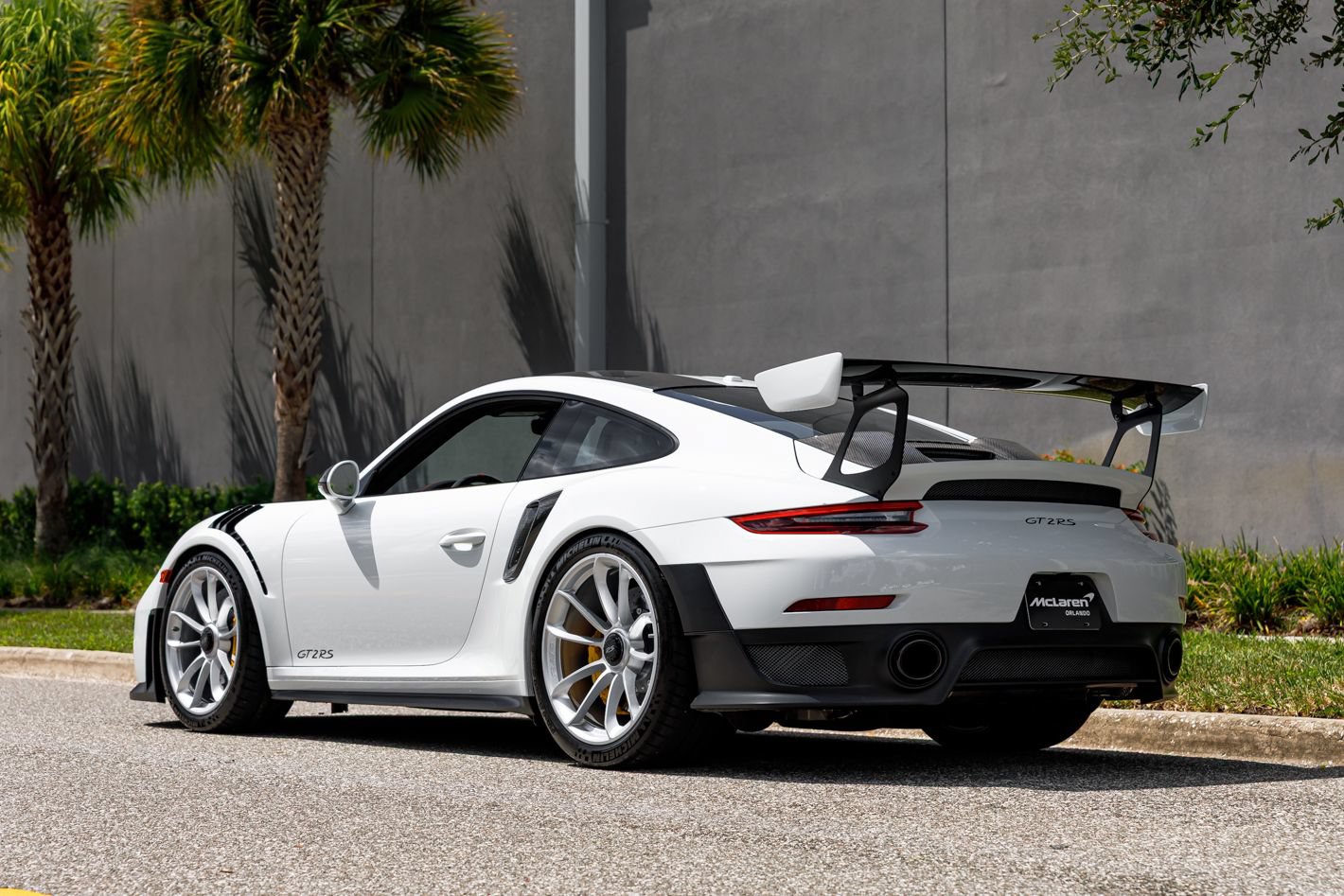 Used 2018 Porsche 911 GT2 RS w/ Weissach Package RWD image 27