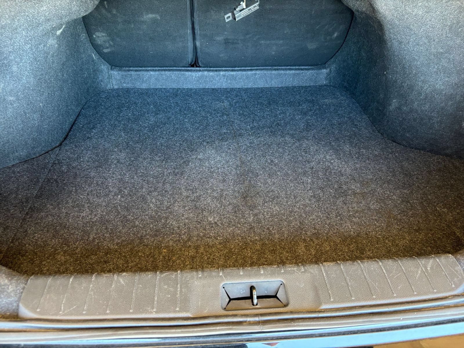 Used 2025 Nissan Sentra SV FWD image 24