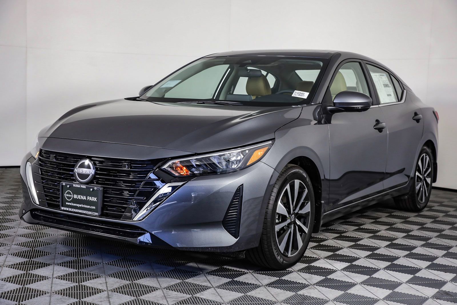 Used 2025 Nissan Sentra SV w/ SV Premium Package image 5