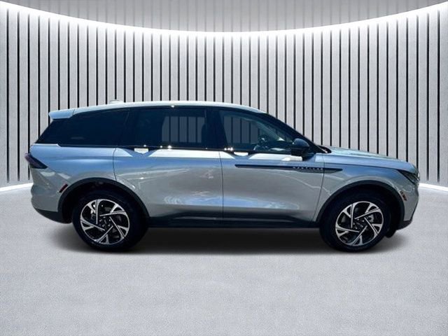 New 2025 Lincoln Nautilus Premier w/ Equipment Group 102A image 23