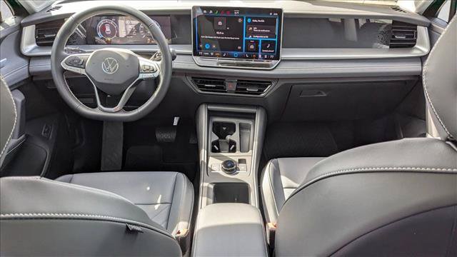 New 2026 Volkswagen Tiguan SE AWD/4WD image 24