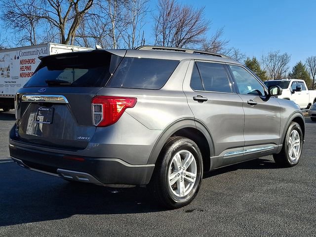 Used 2023 Ford Explorer XLT w/ Equipment Group 202A image 9