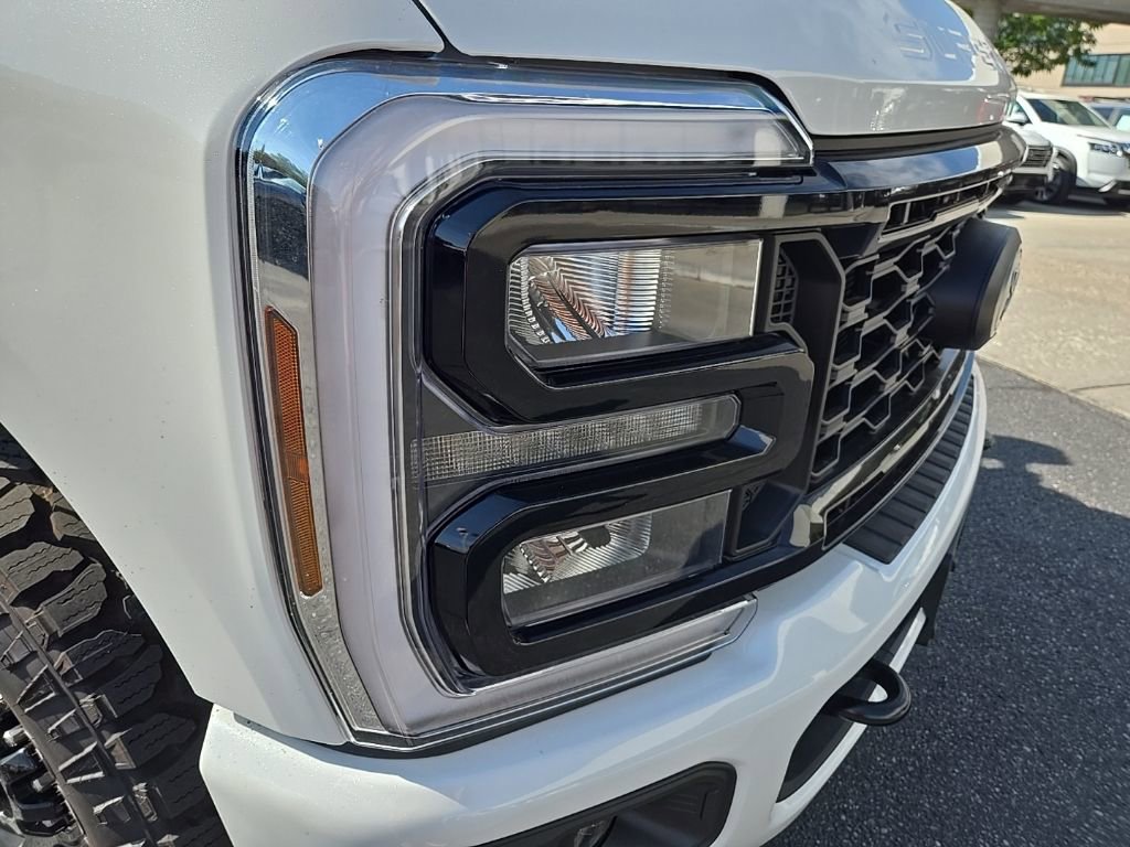 New 2026 Ford F250 Lariat image 32