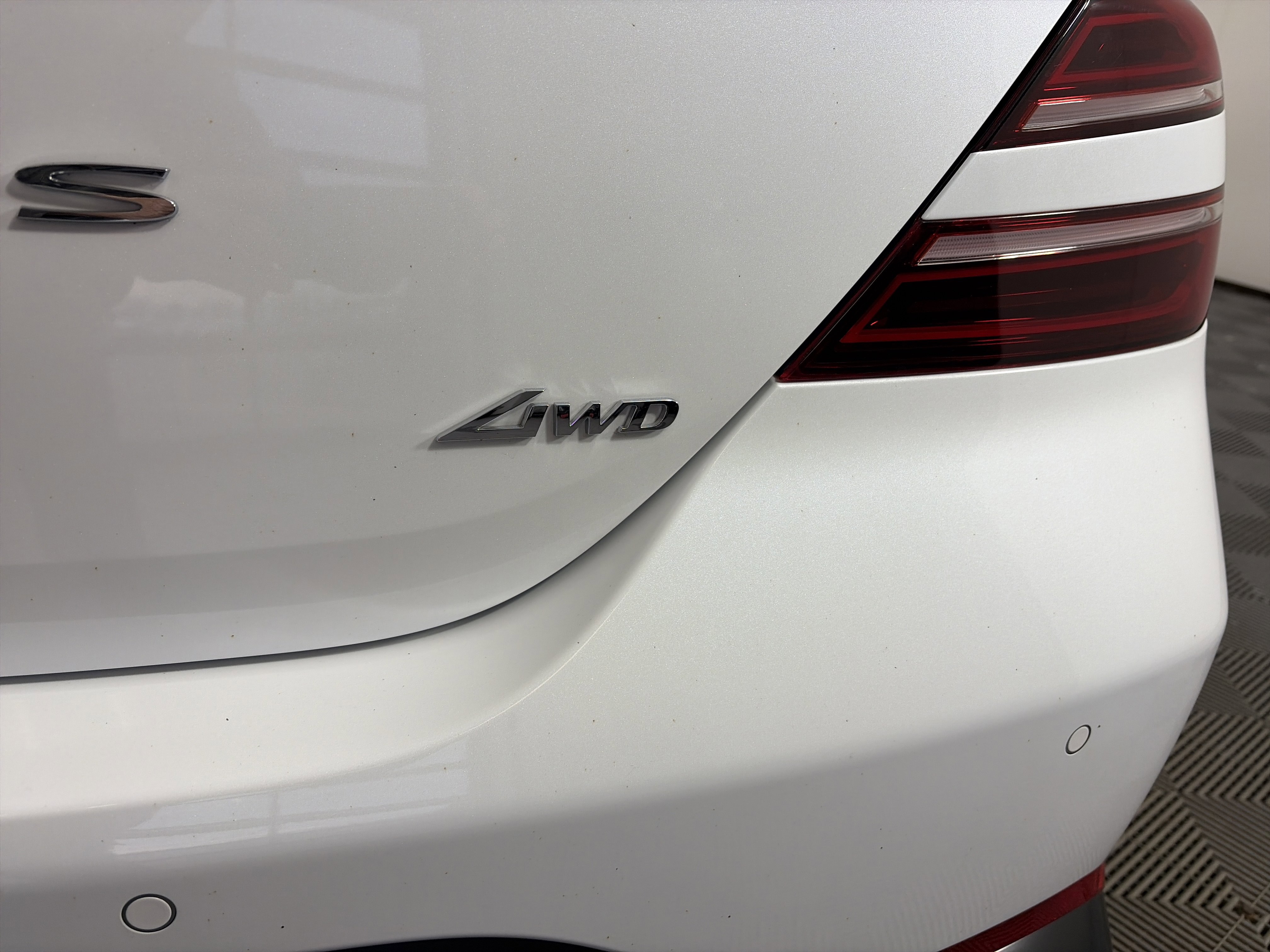 Used 2024 Genesis G70 2.5T w/ Sport Prestige Package image 18