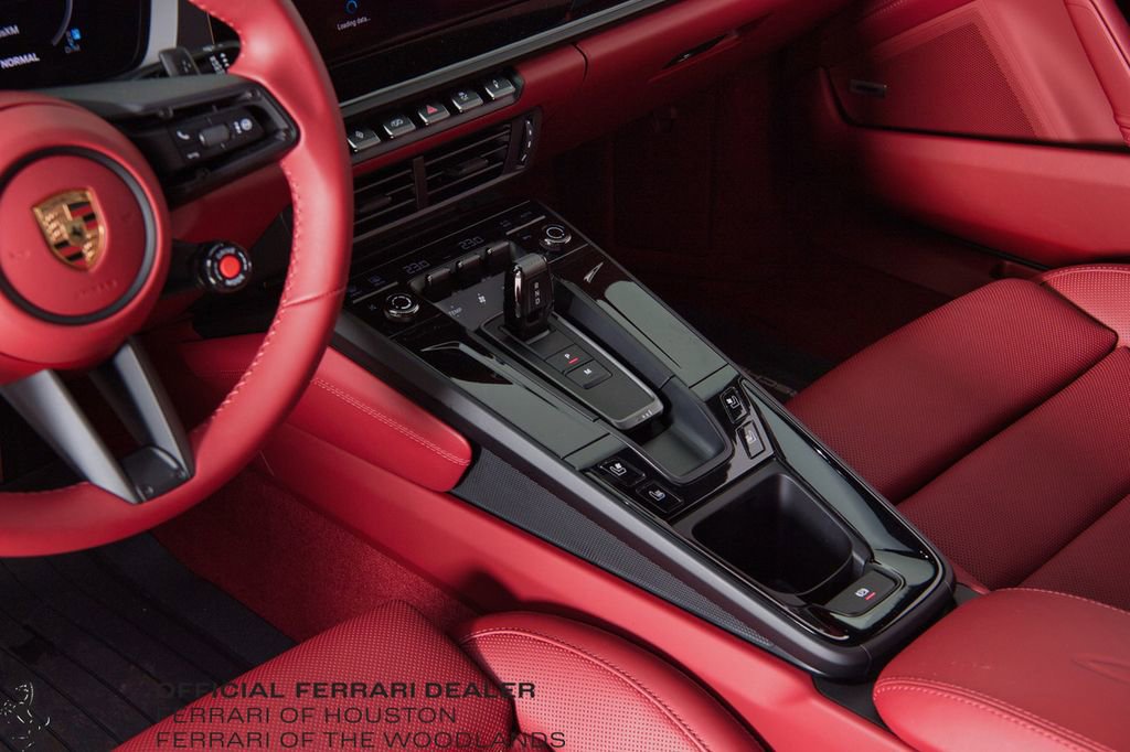 Used 2025 Porsche 911 Carrera image 17