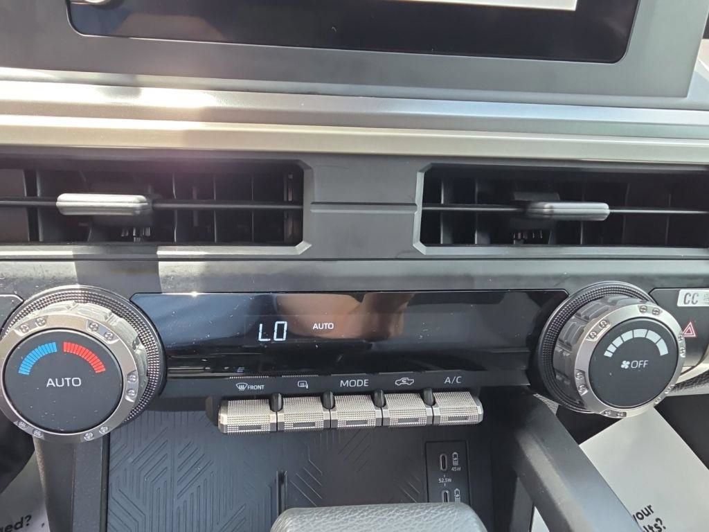 Used 2024 Toyota Tacoma TRD Off-Road AWD/4WD image 26