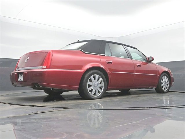 Used 2007 Cadillac DTS Luxury II image 48