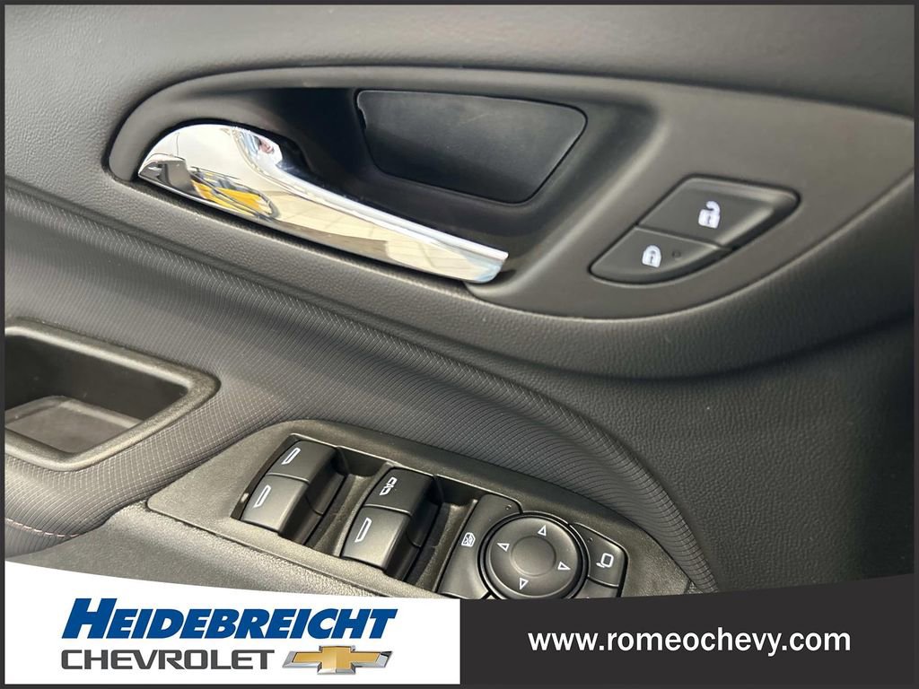 Certified 2024 Chevrolet Equinox RS w/ LPO, Floor Liner Package FWD image 11