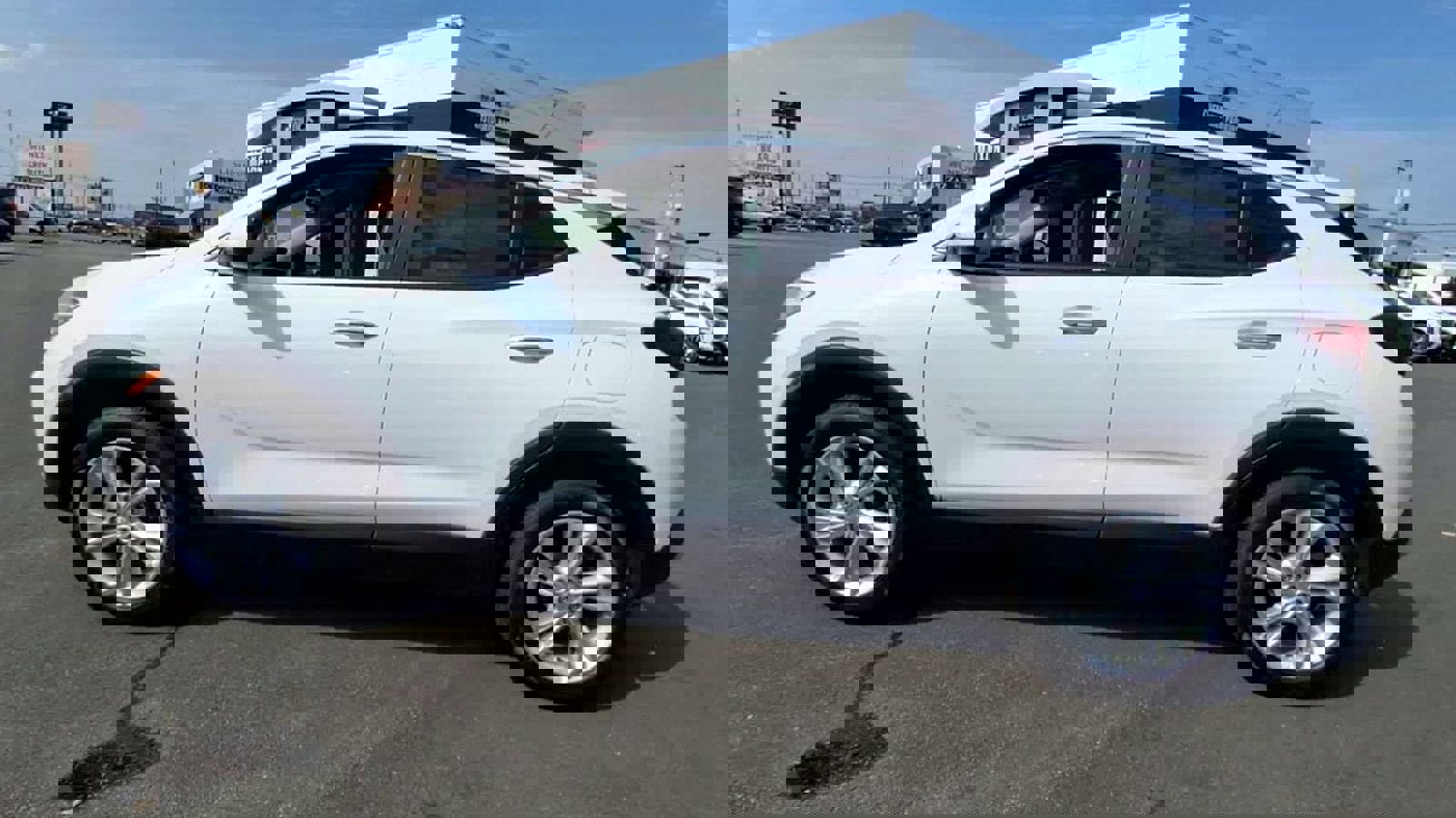 Used 2023 Buick Encore GX Preferred w/ Cold Weather Comfort Package image 5