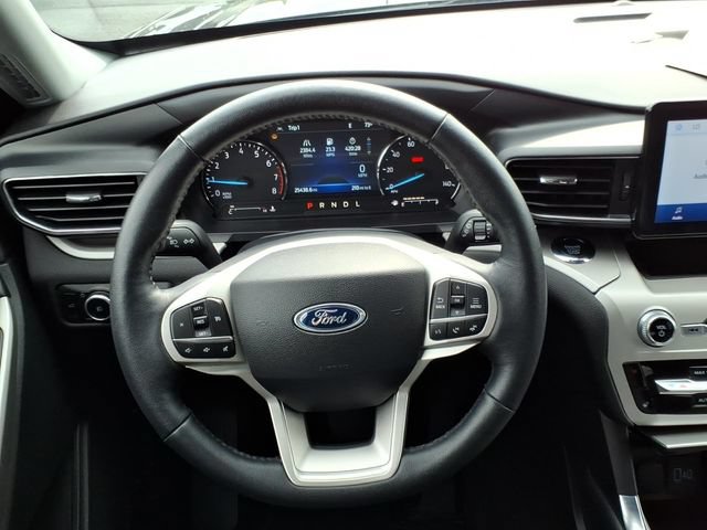 Certified 2023 Ford Explorer XLT w/ Equipment Group 202A AWD/4WD image 12
