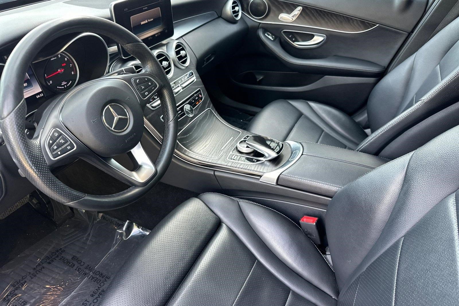 Used 2016 Mercedes-Benz C 350e Sedan image 4