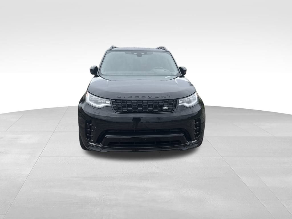 New 2025 Land Rover Discovery Dynamic SE image 8