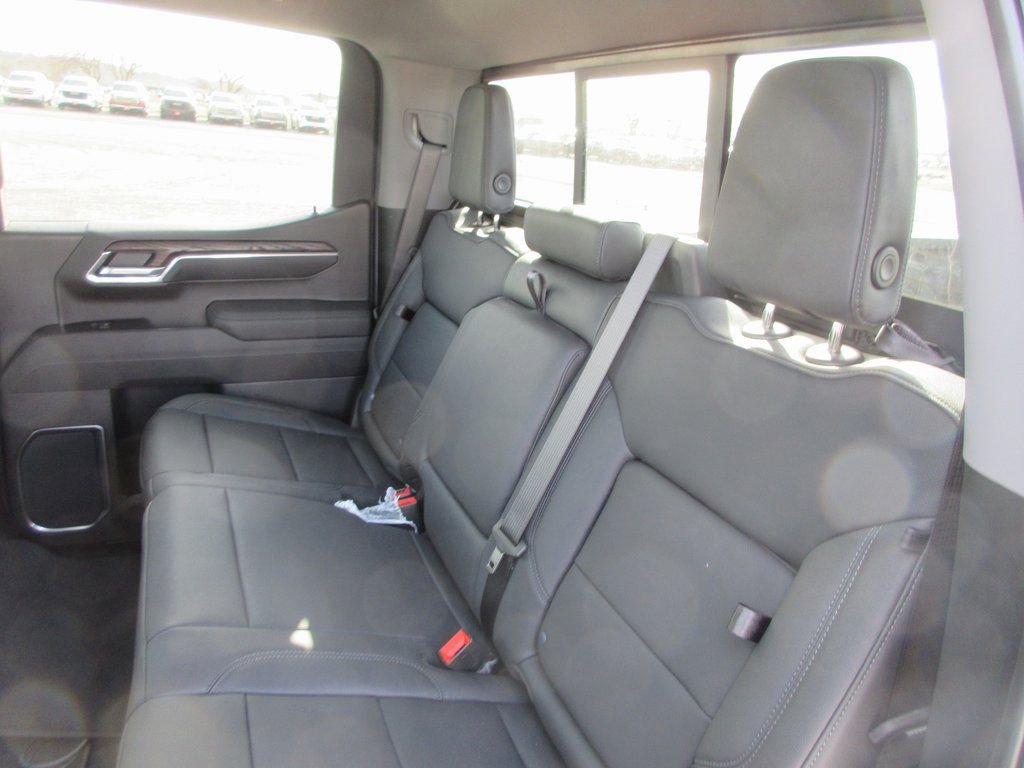 New 2026 GMC Sierra 1500 SLT w/ SLT Premium Plus Package image 16