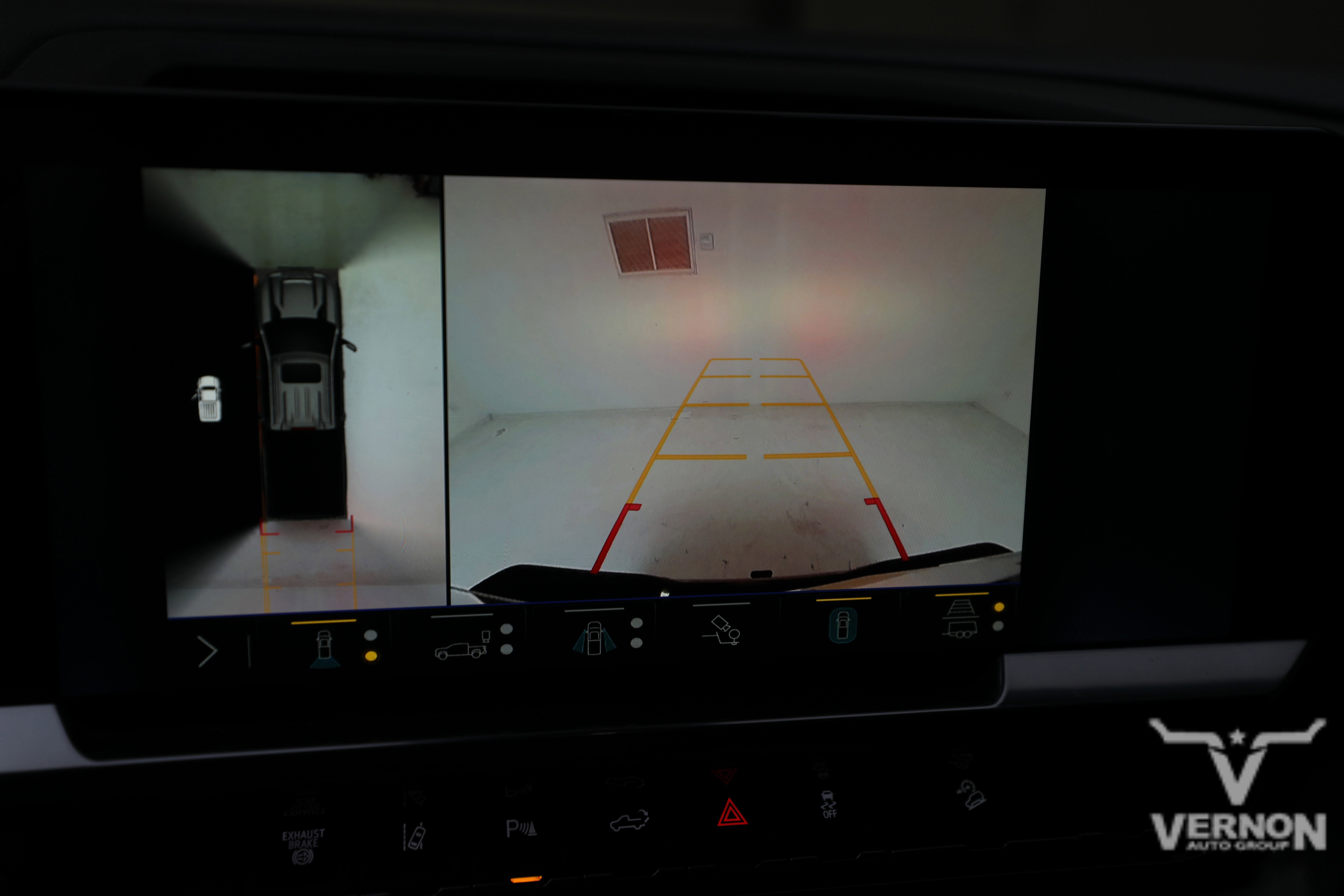 Used 2024 Chevrolet Silverado 3500 High Country w/ High Country Premium Package image 29