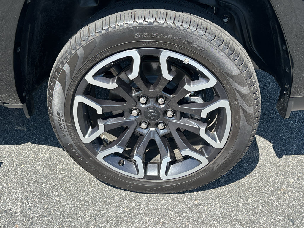 Used 2025 RAM 1500 Limited AWD/4WD image 32